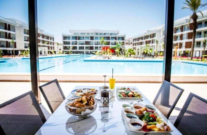 Courtyard Long Beach Holiday Resort Iskele District  Buitenkant foto